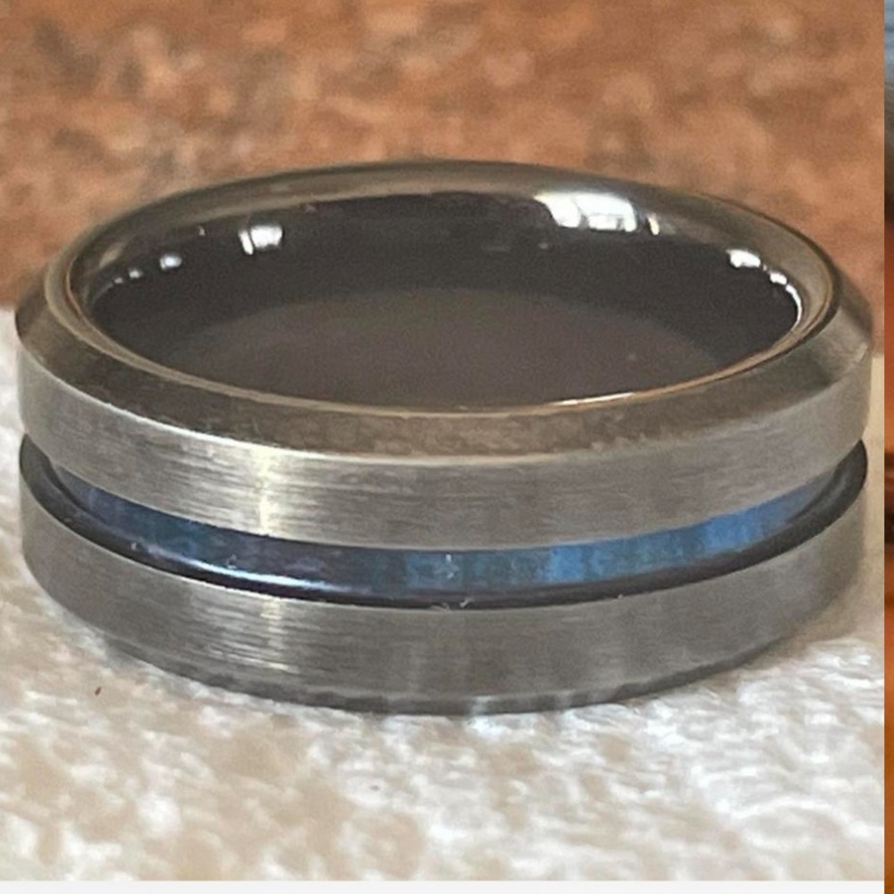 Men's Ring with Blue Inlay - Picture 2 of 12